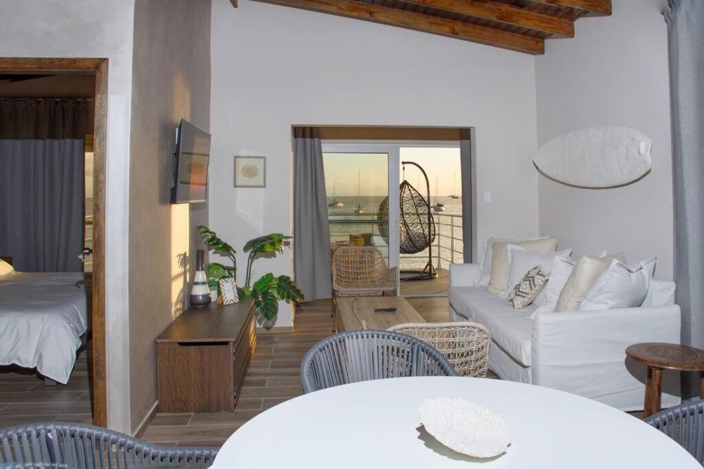 Tradewinds Apartments Simpson Bay Εξωτερικό φωτογραφία